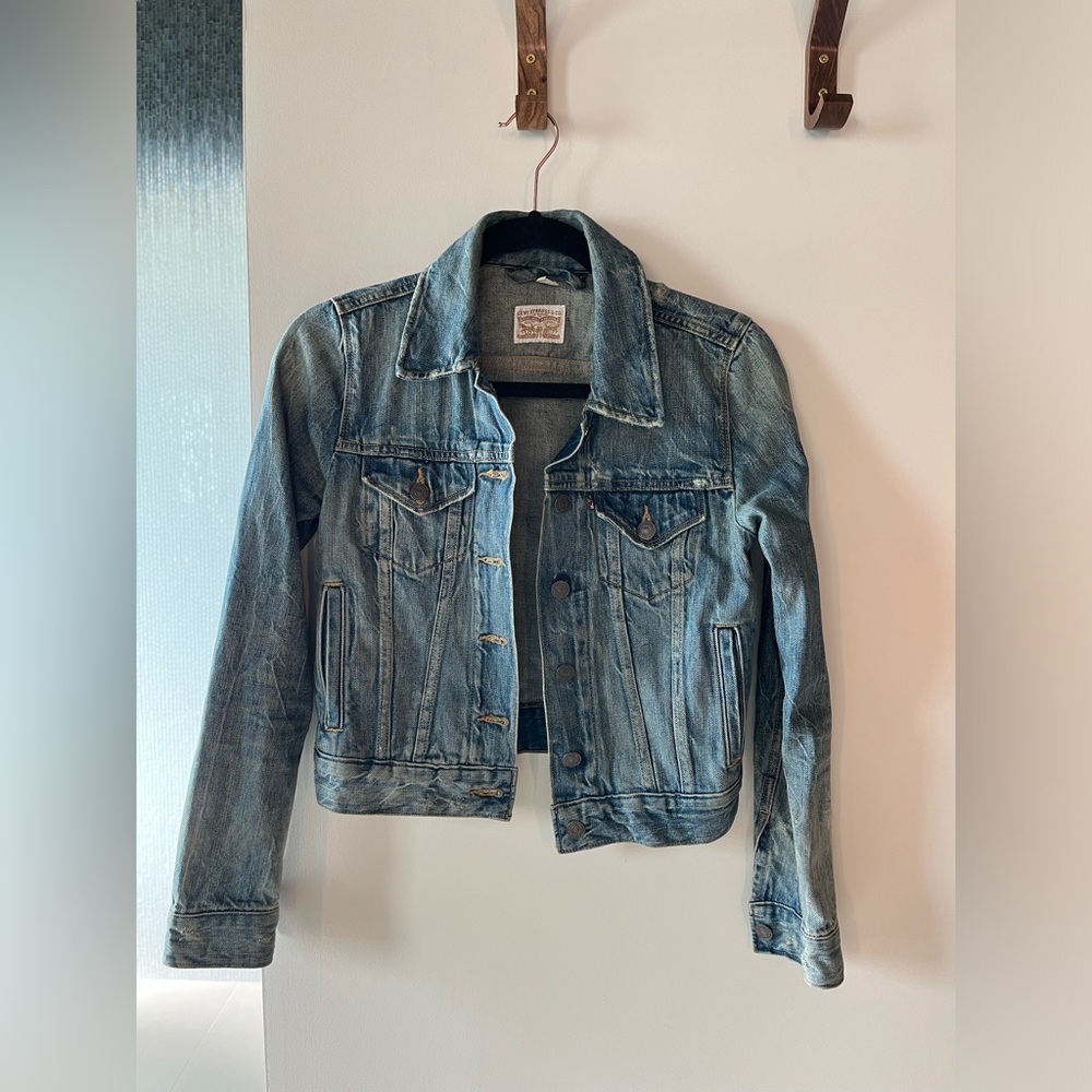 Levis 100% cotton jean jacket